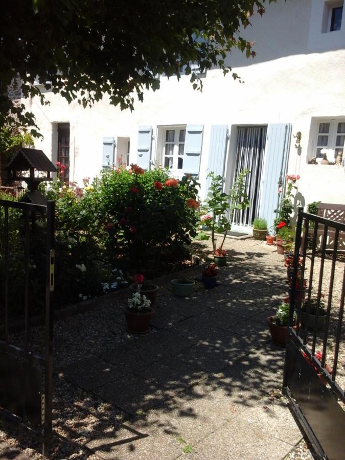 La Maison Des Fleurs Montembœuf Exteriér fotografie