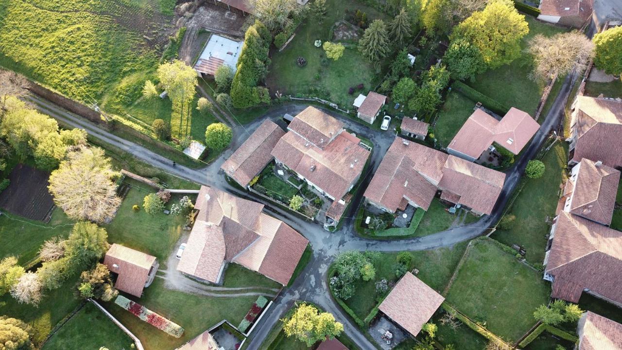 La Maison Des Fleurs Montembœuf Exteriér fotografie