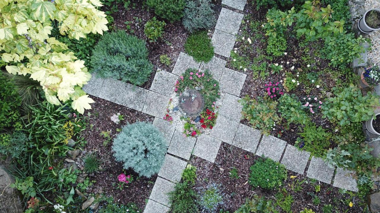 La Maison Des Fleurs Montembœuf Exteriér fotografie