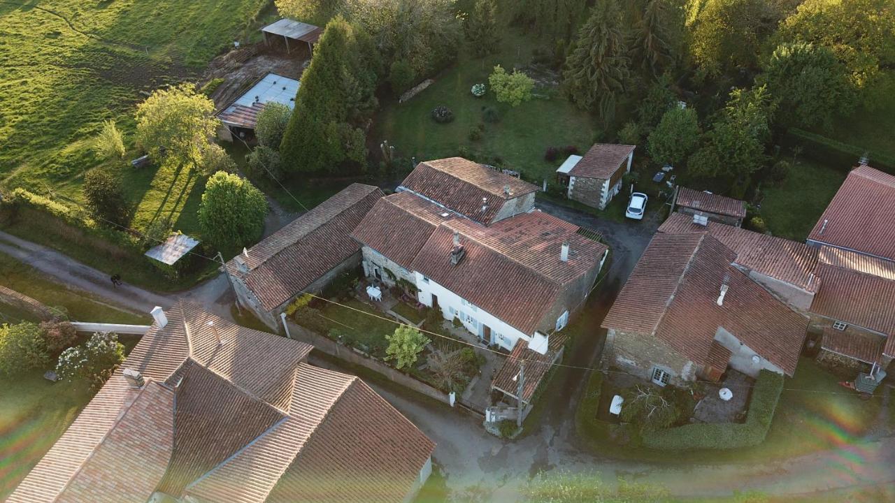La Maison Des Fleurs Montembœuf Exteriér fotografie