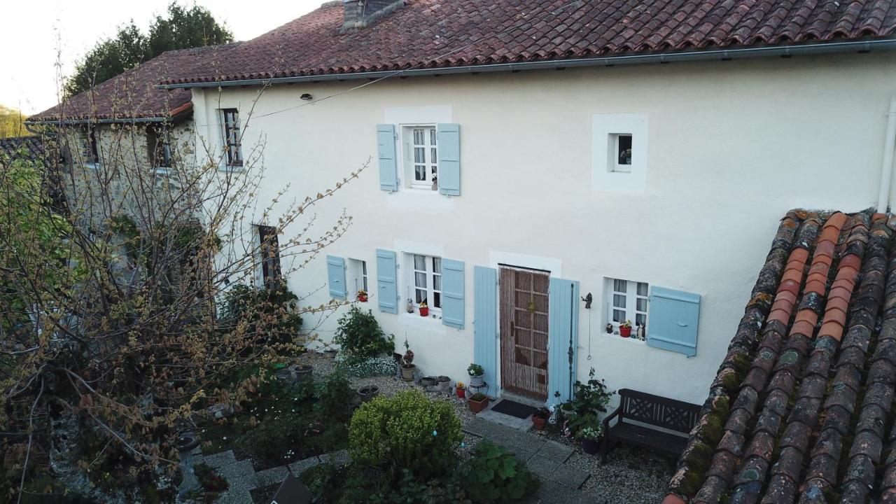 La Maison Des Fleurs Montembœuf Exteriér fotografie